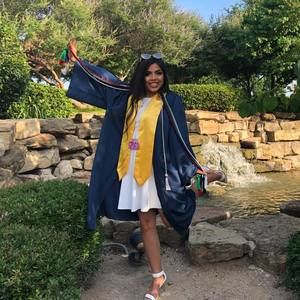 Meet your Posher, Alison